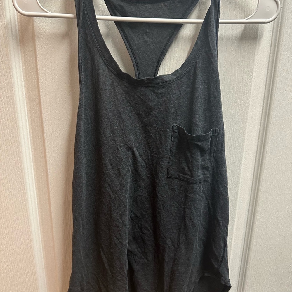 Lululemon Women's Black Sleeveless Top size 4/ NWOTA56